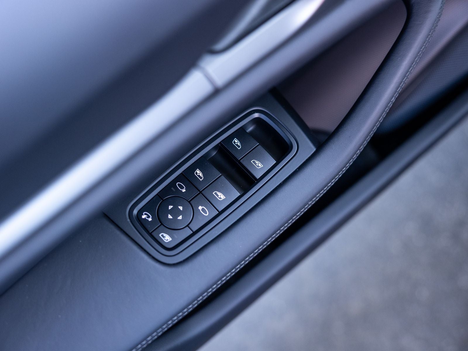 2026 Porsche Taycan Taycan 4