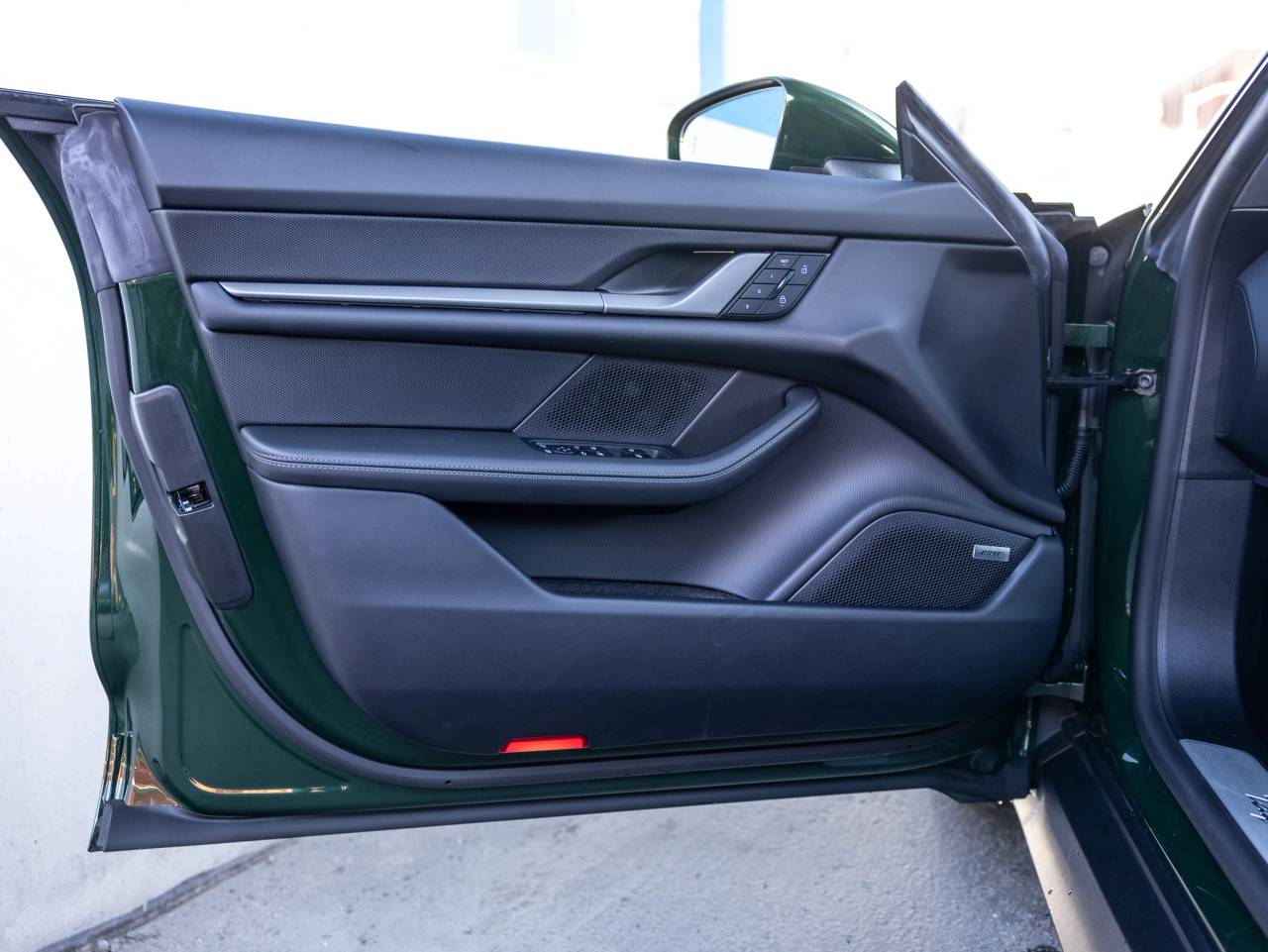 2026 Porsche Taycan Taycan 4