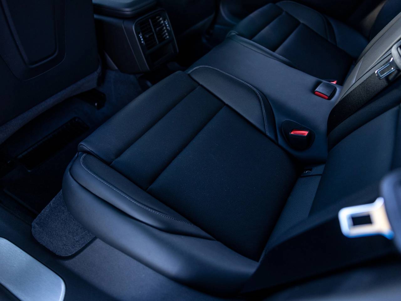 2026 Porsche Taycan Taycan 4