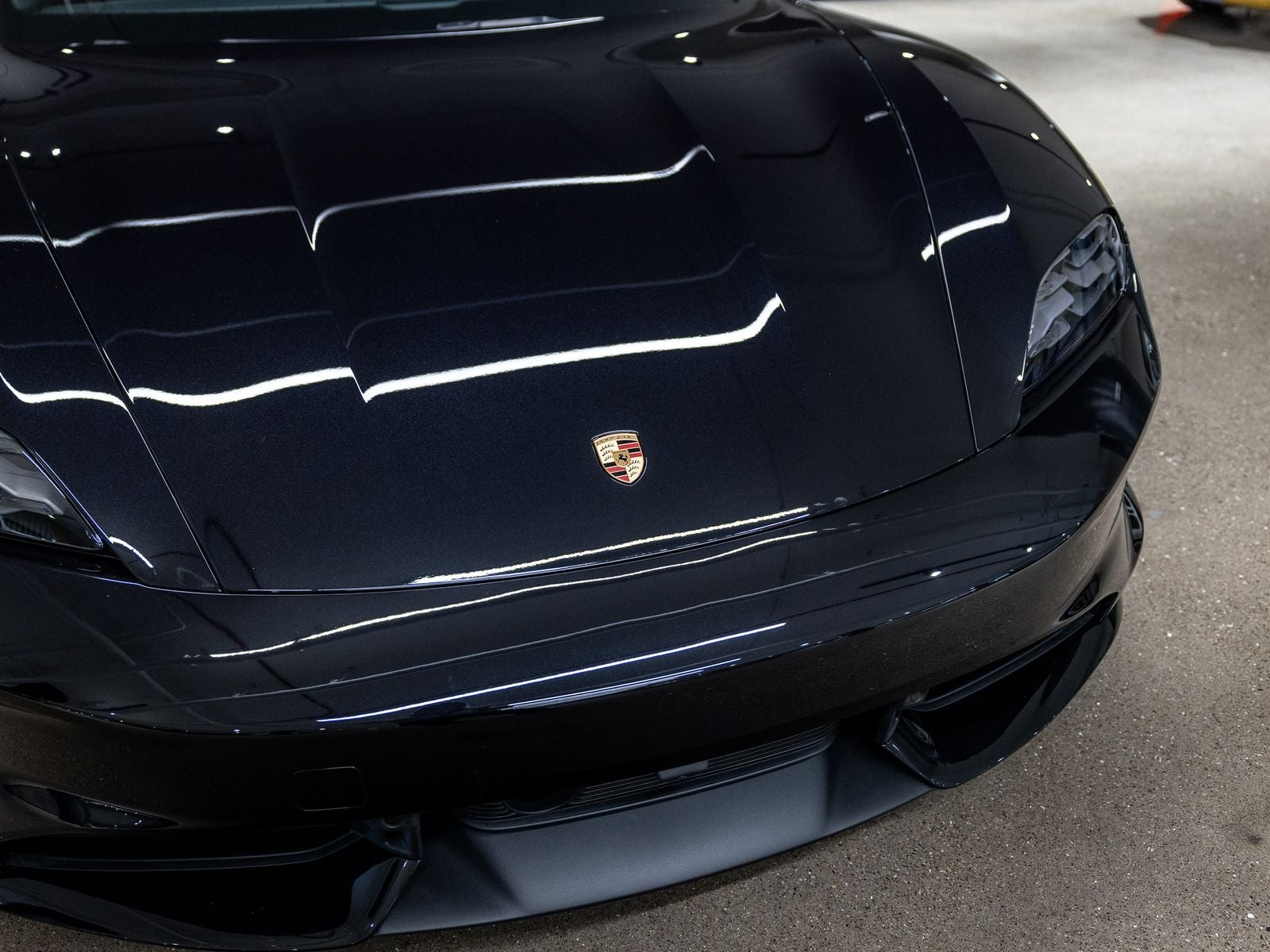 2026 Porsche Taycan Taycan 4 Black Edition