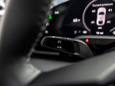 2026 Porsche Taycan Taycan 4 Black Edition