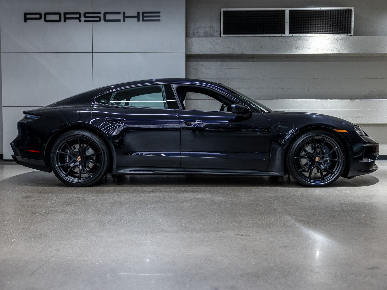 2026 Porsche Taycan Taycan 4 Black Edition