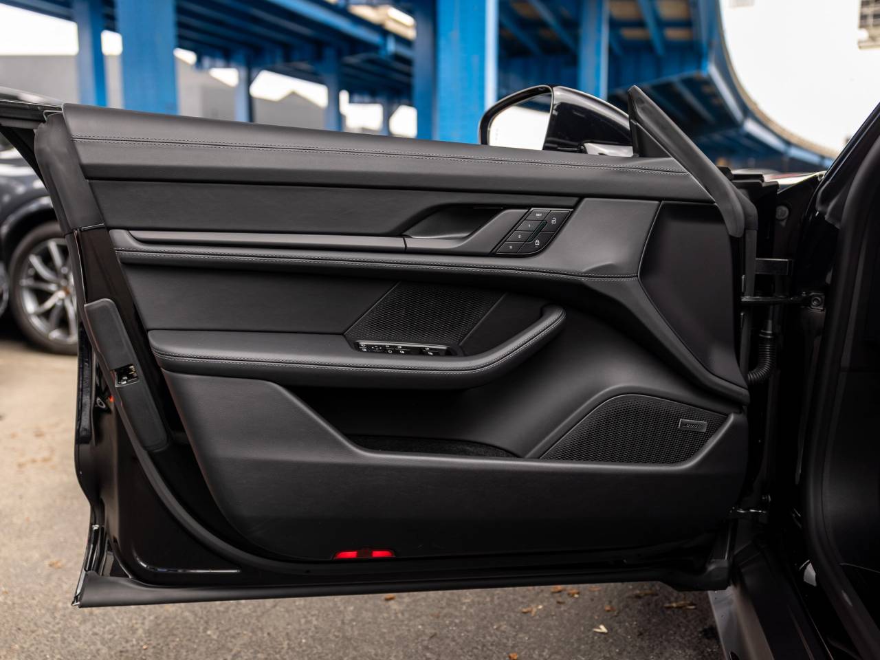 2026 Porsche Taycan Taycan 4 Black Edition