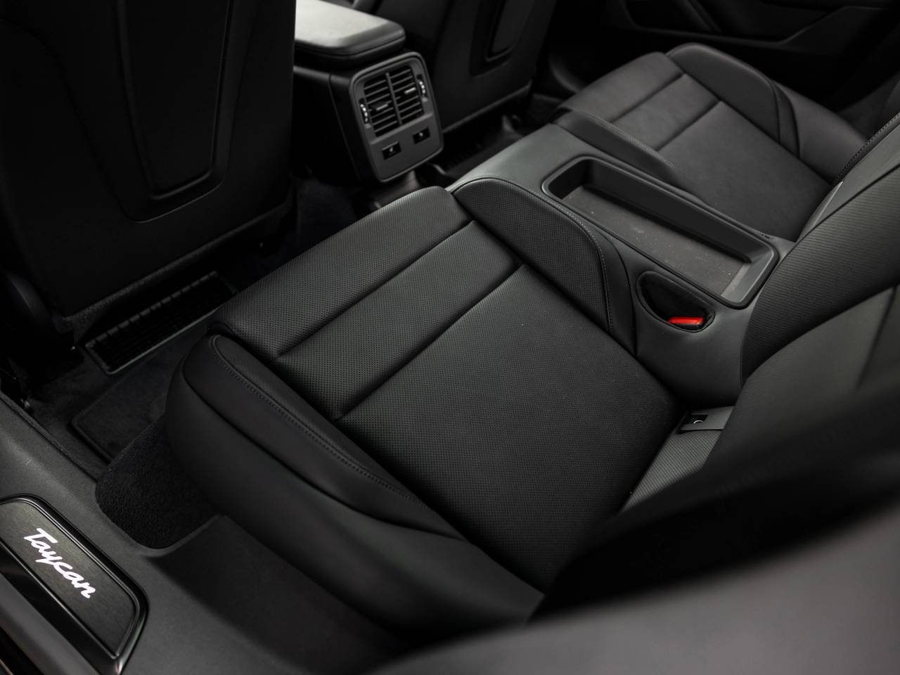2026 Porsche Taycan Taycan 4 Black Edition