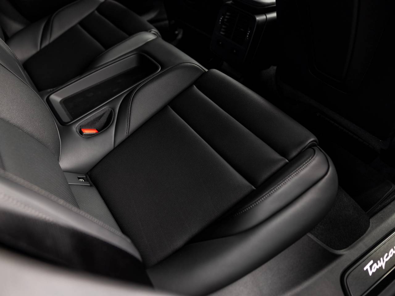 2026 Porsche Taycan Taycan 4 Black Edition