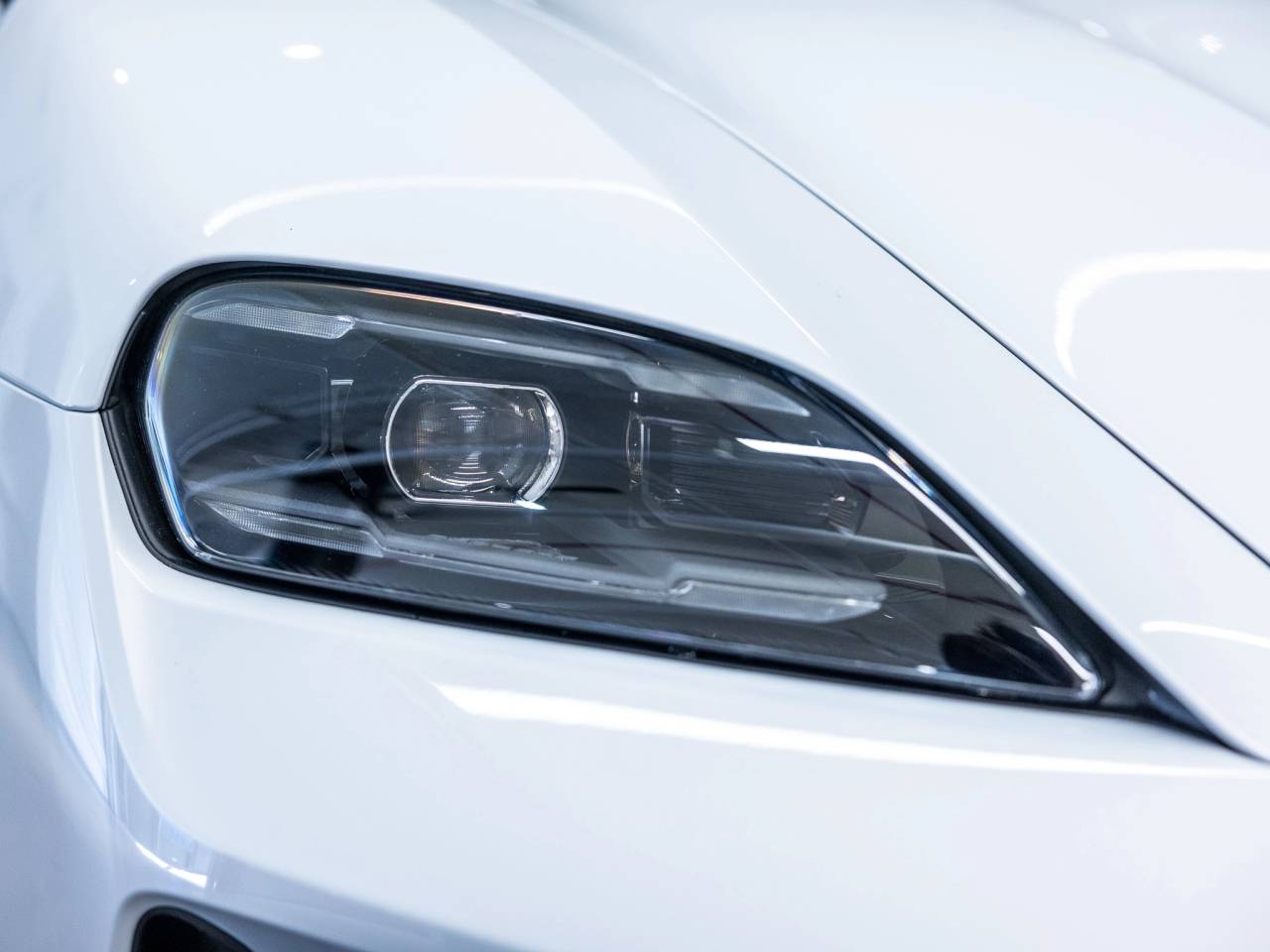 2026 Porsche Taycan Base