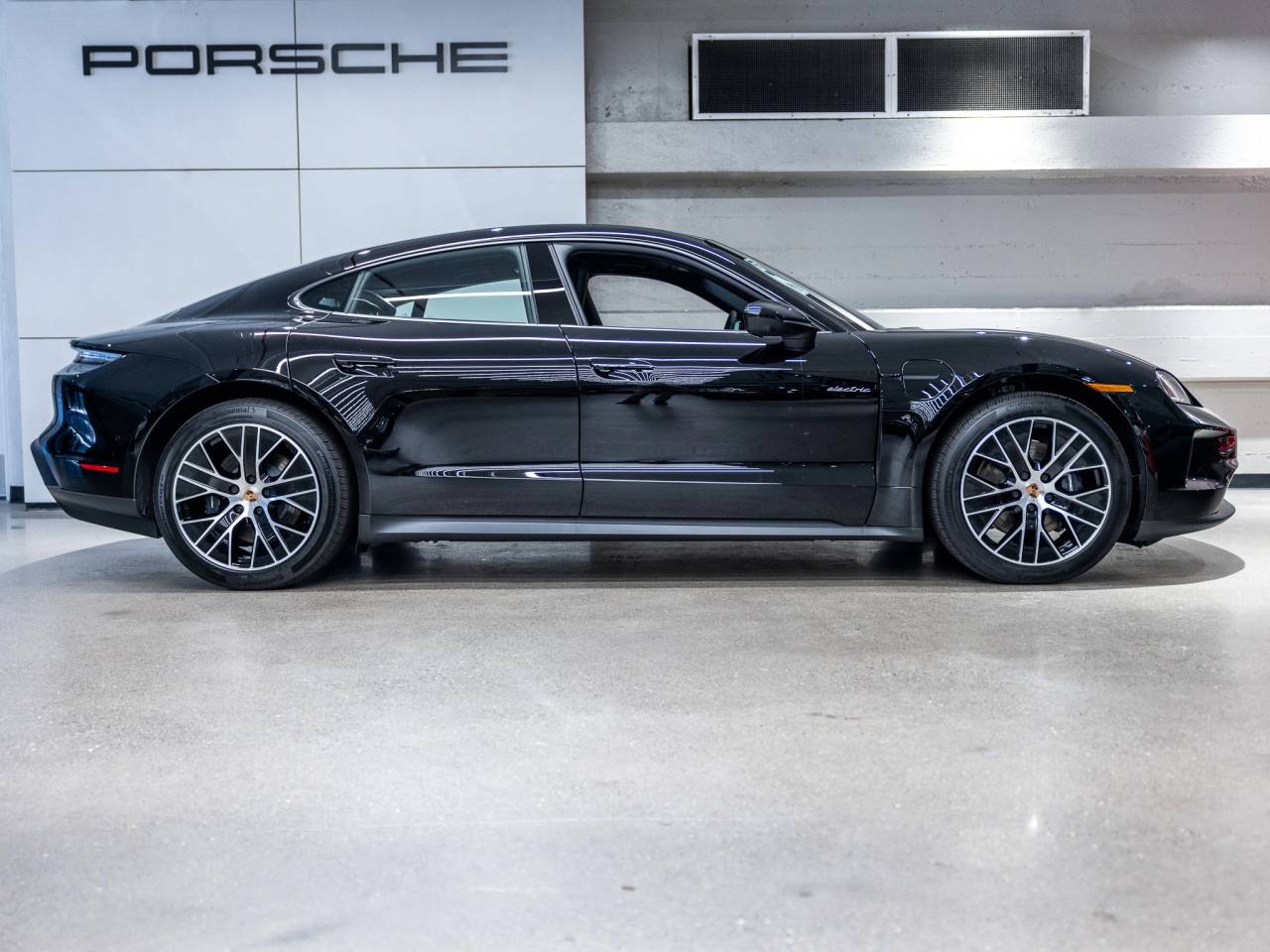 2026 Porsche Taycan Taycan