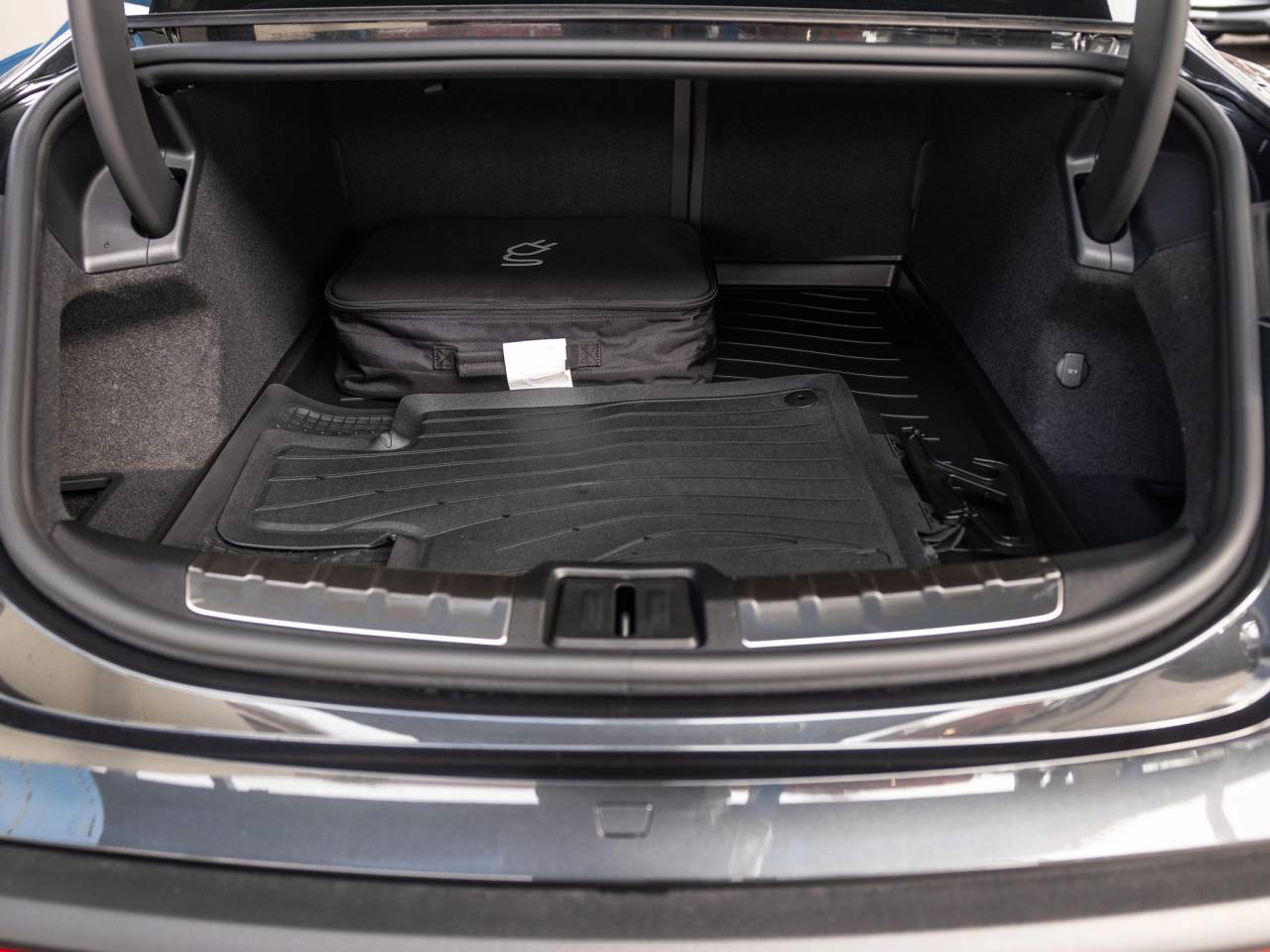 2025 Porsche Taycan Taycan 4