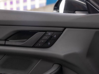 2025 Porsche Taycan Taycan 4