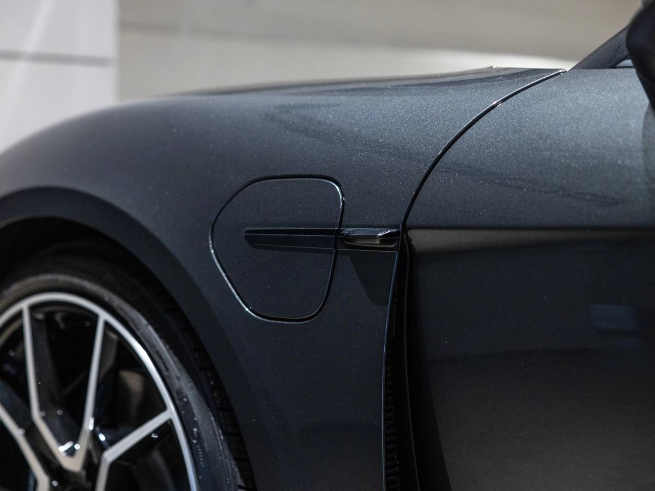 2025 Porsche Taycan Taycan 4