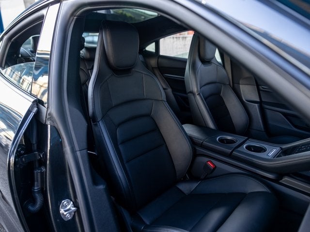 2025 Porsche Taycan Taycan