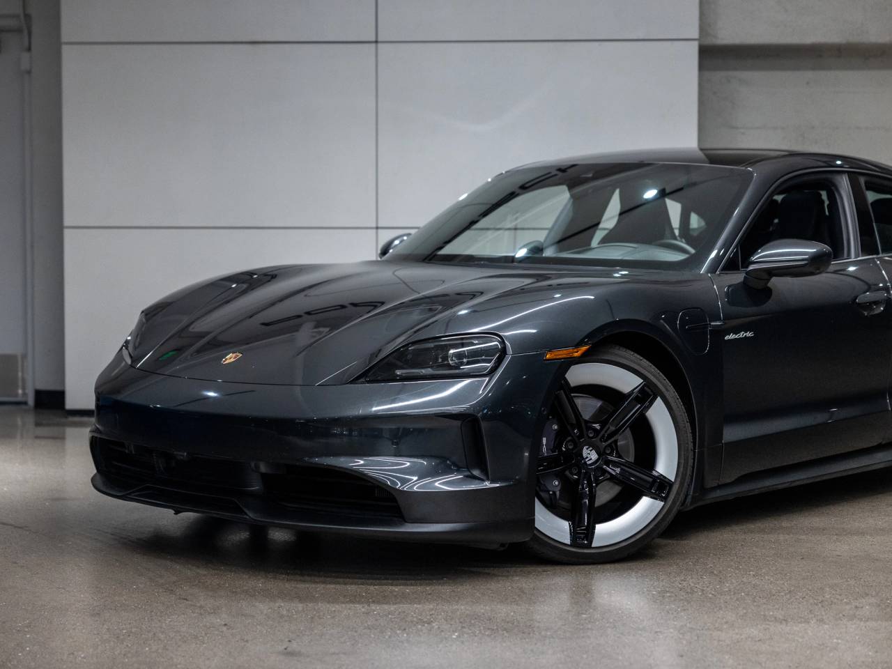 2025 Porsche Taycan Taycan