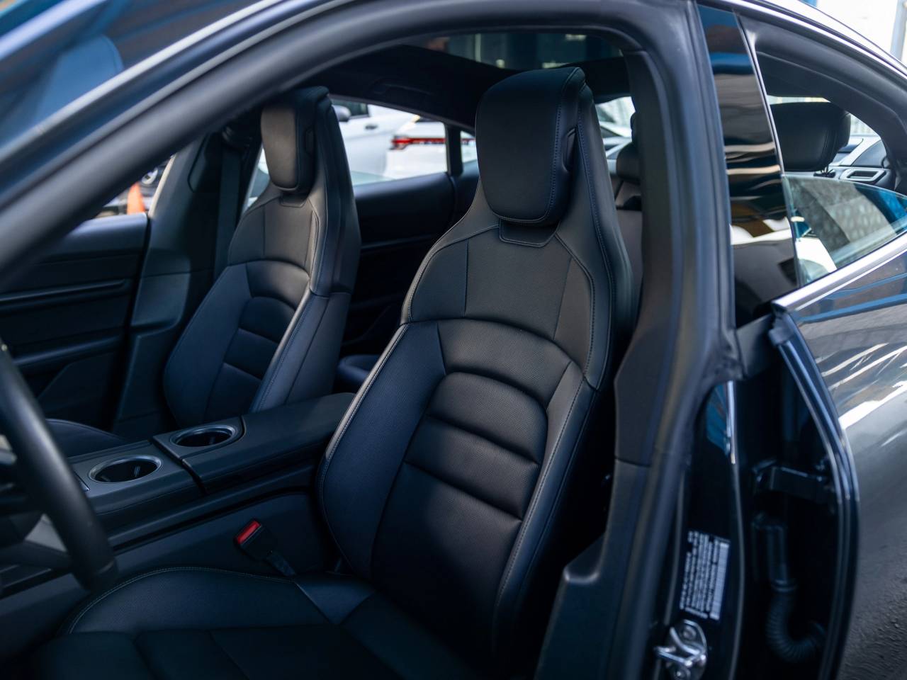 2025 Porsche Taycan Taycan