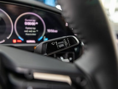 2025 Porsche Taycan Base