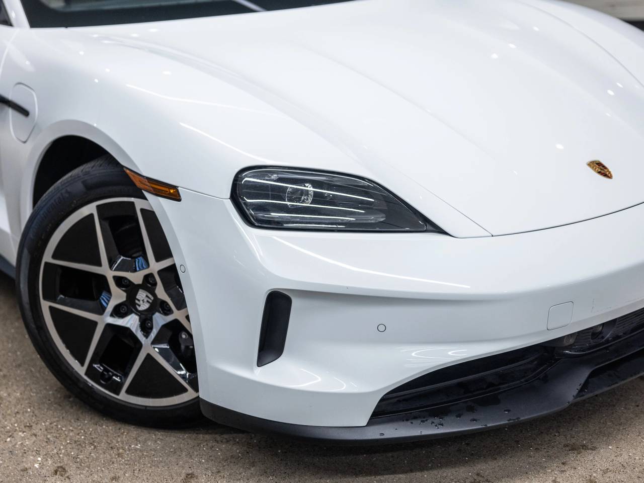 2025 Porsche Taycan Taycan