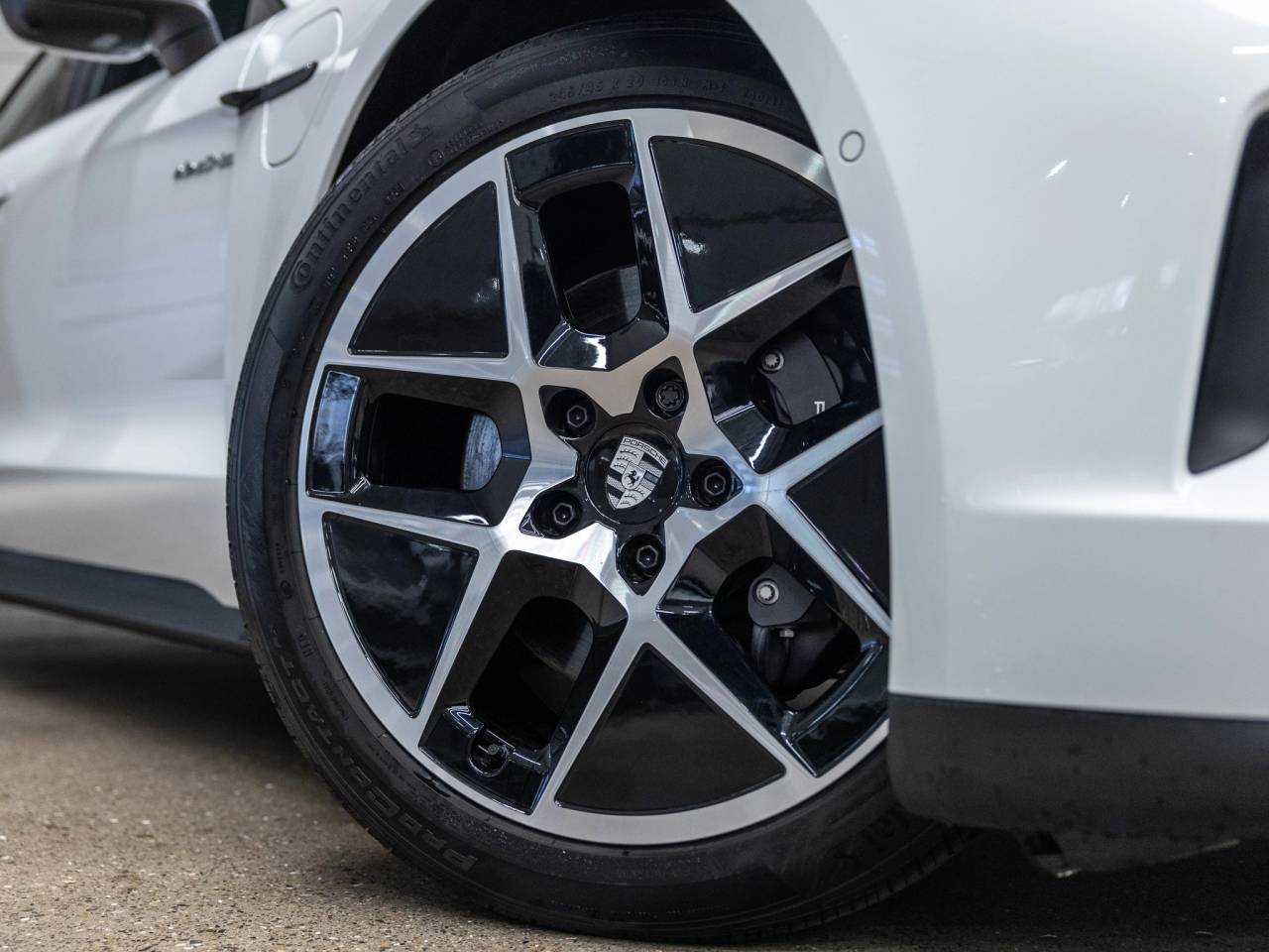 2025 Porsche Taycan Taycan