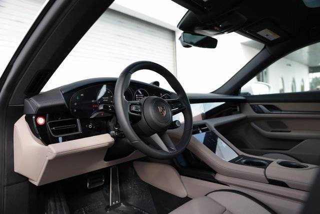 2025 Porsche Taycan Taycan