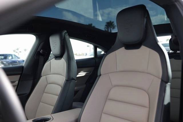 2025 Porsche Taycan Taycan