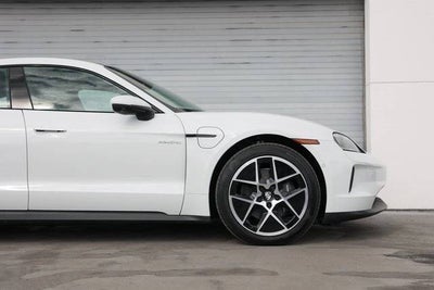 2025 Porsche Taycan Taycan