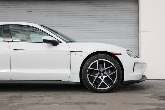 2025 Porsche Taycan Taycan