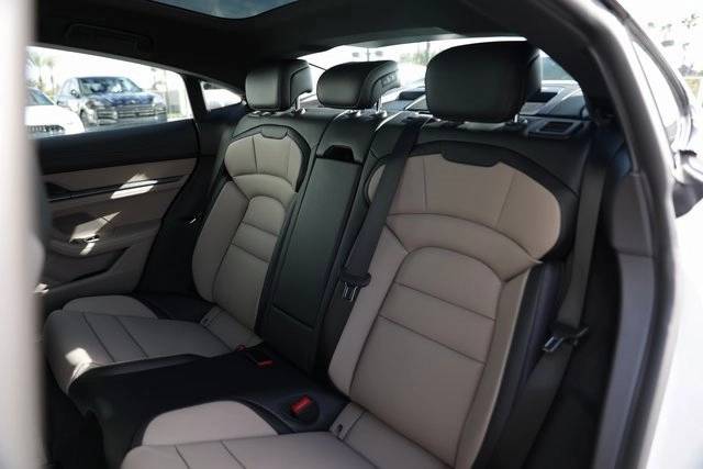 2025 Porsche Taycan Taycan