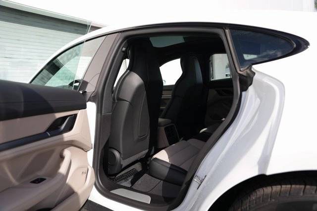 2025 Porsche Taycan Taycan