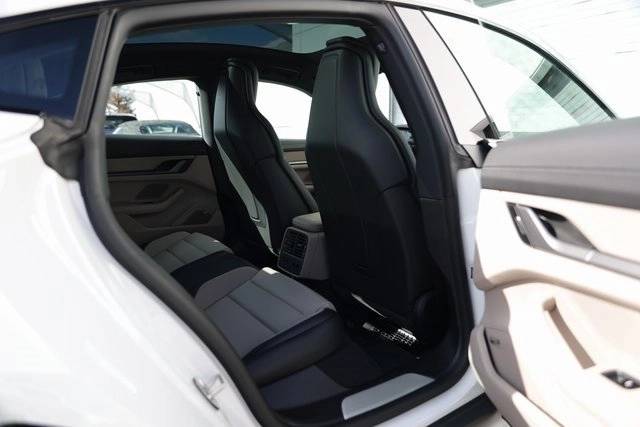 2025 Porsche Taycan Taycan