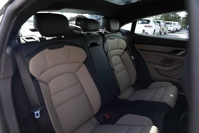 2025 Porsche Taycan Taycan