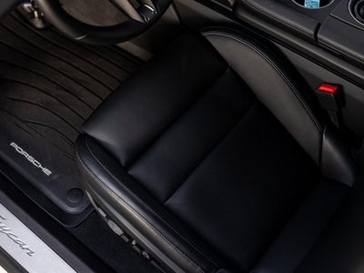 2025 Porsche Taycan Taycan