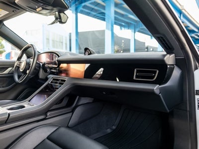 2025 Porsche Taycan Taycan