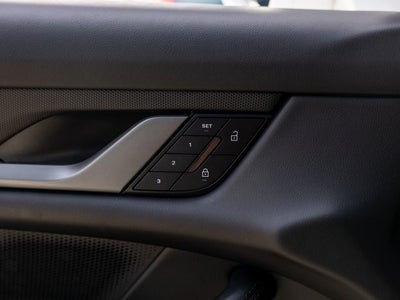 2025 Porsche Taycan Taycan