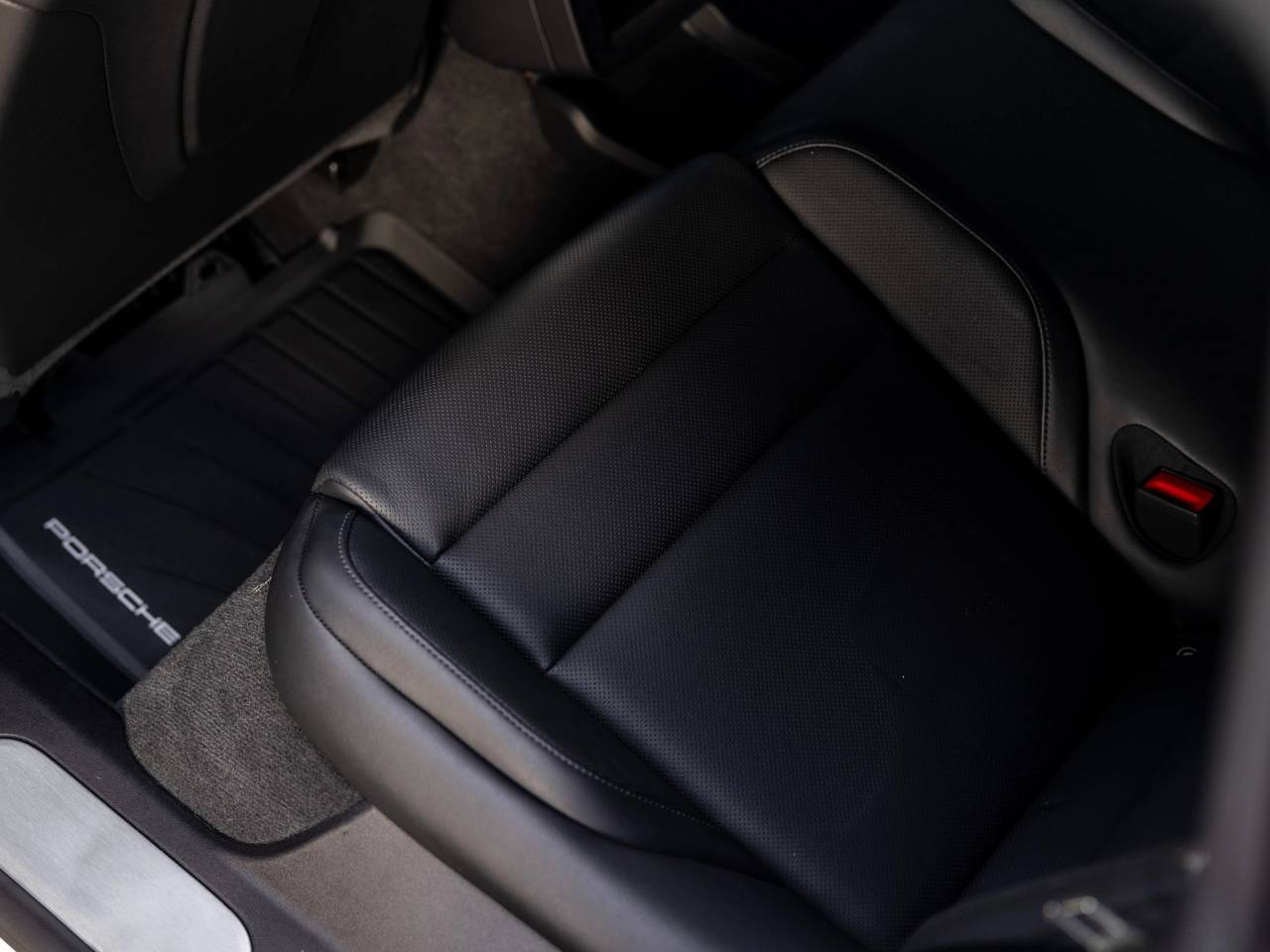 2025 Porsche Taycan Taycan