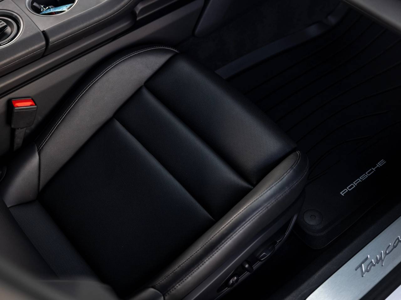 2025 Porsche Taycan Taycan