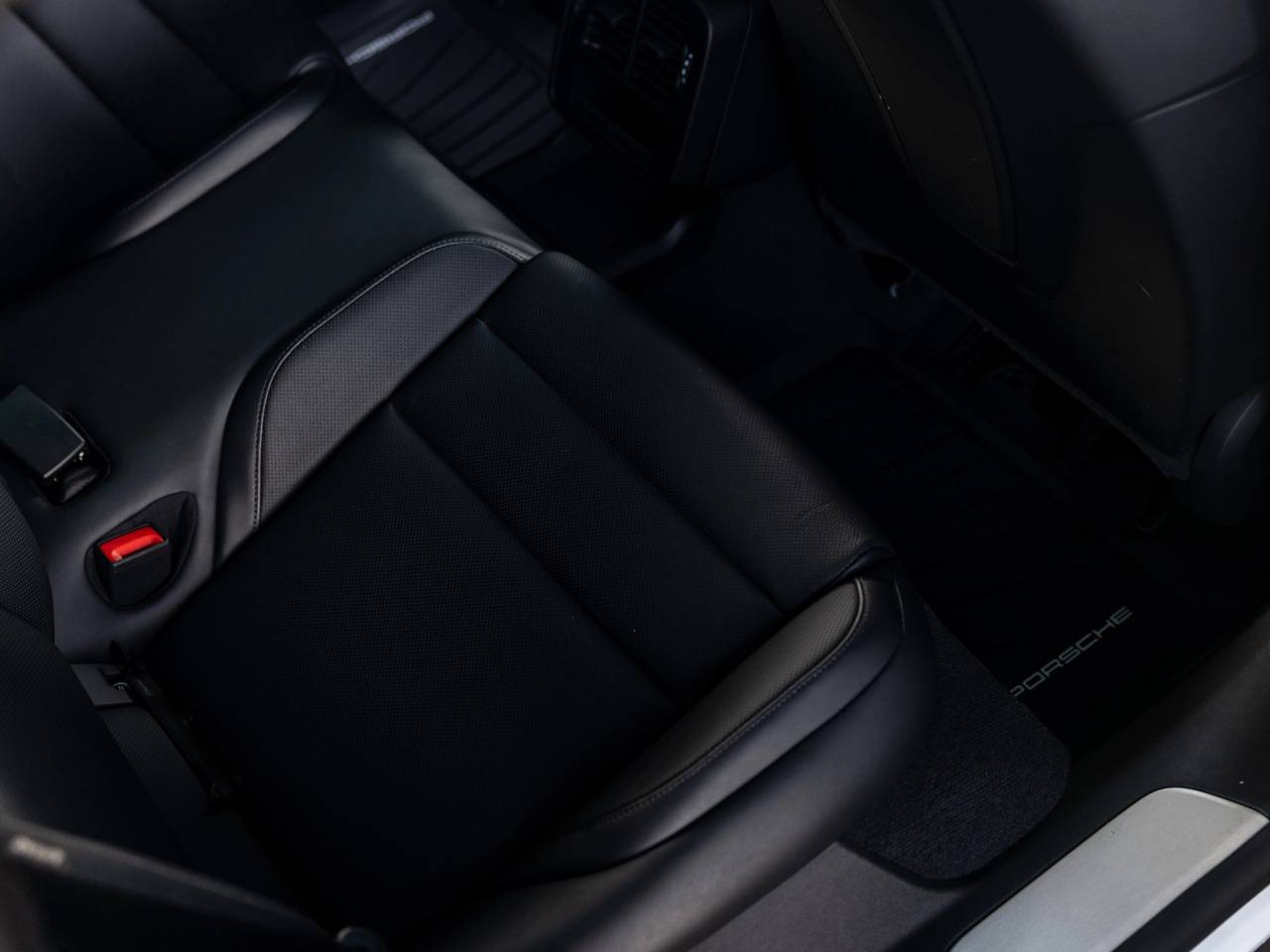 2025 Porsche Taycan Taycan