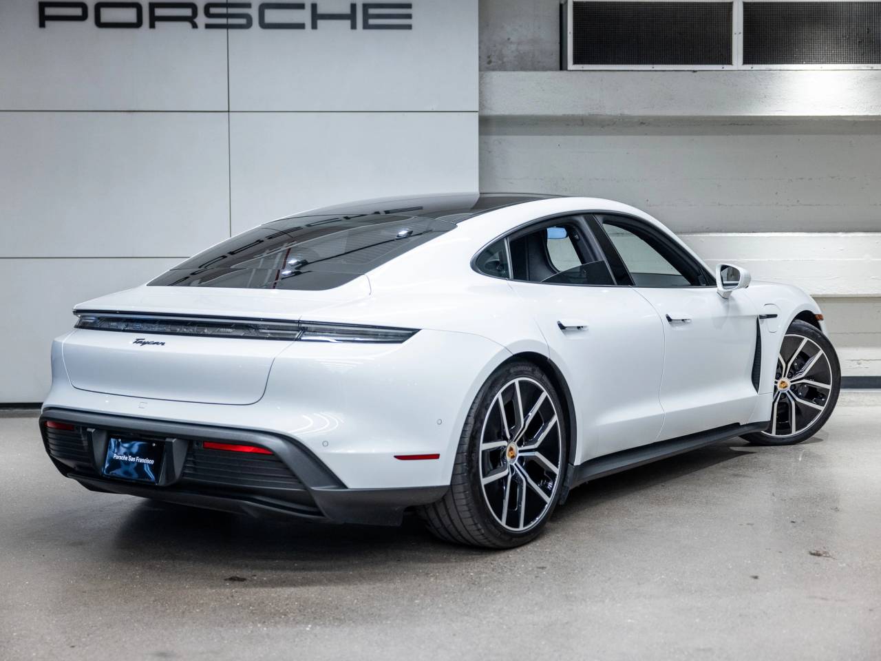 2025 Porsche Taycan Taycan