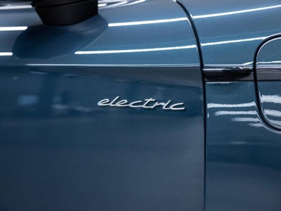 2025 Porsche Taycan Taycan 4