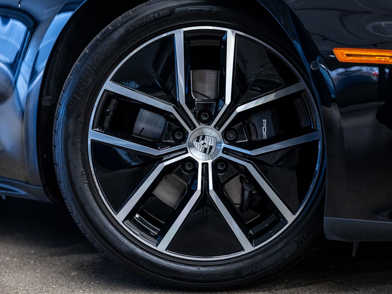 2025 Porsche Panamera Base