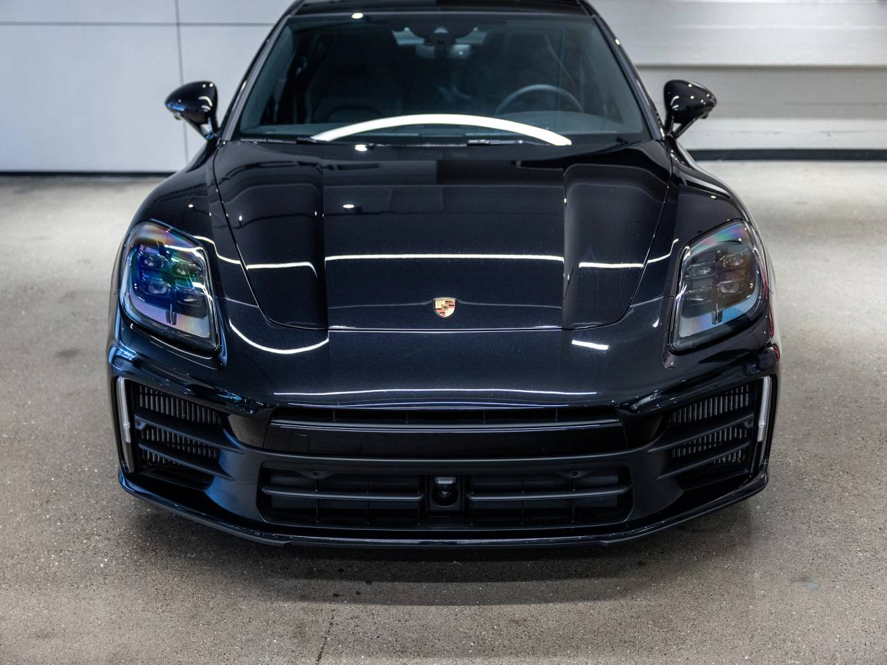 2025 Porsche Panamera Base