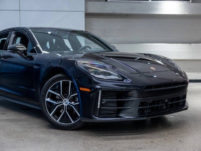 2025 Porsche Panamera Base