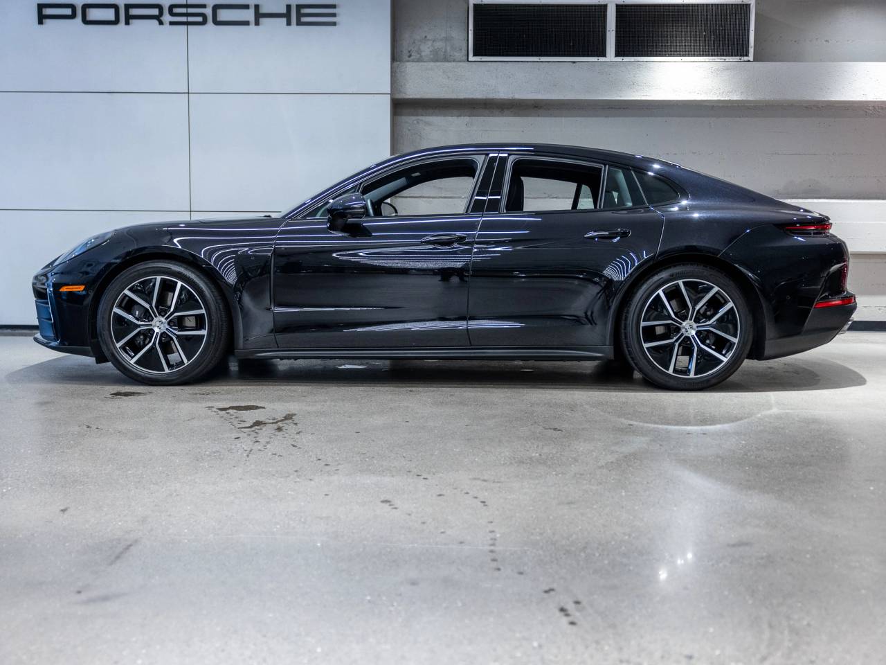 2025 Porsche Panamera Panamera
