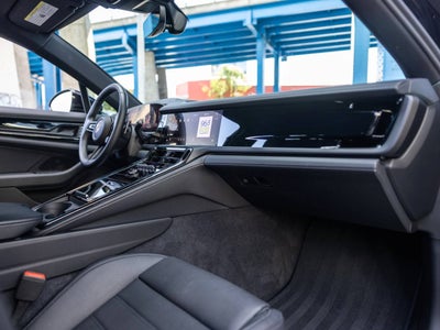2025 Porsche Panamera Base