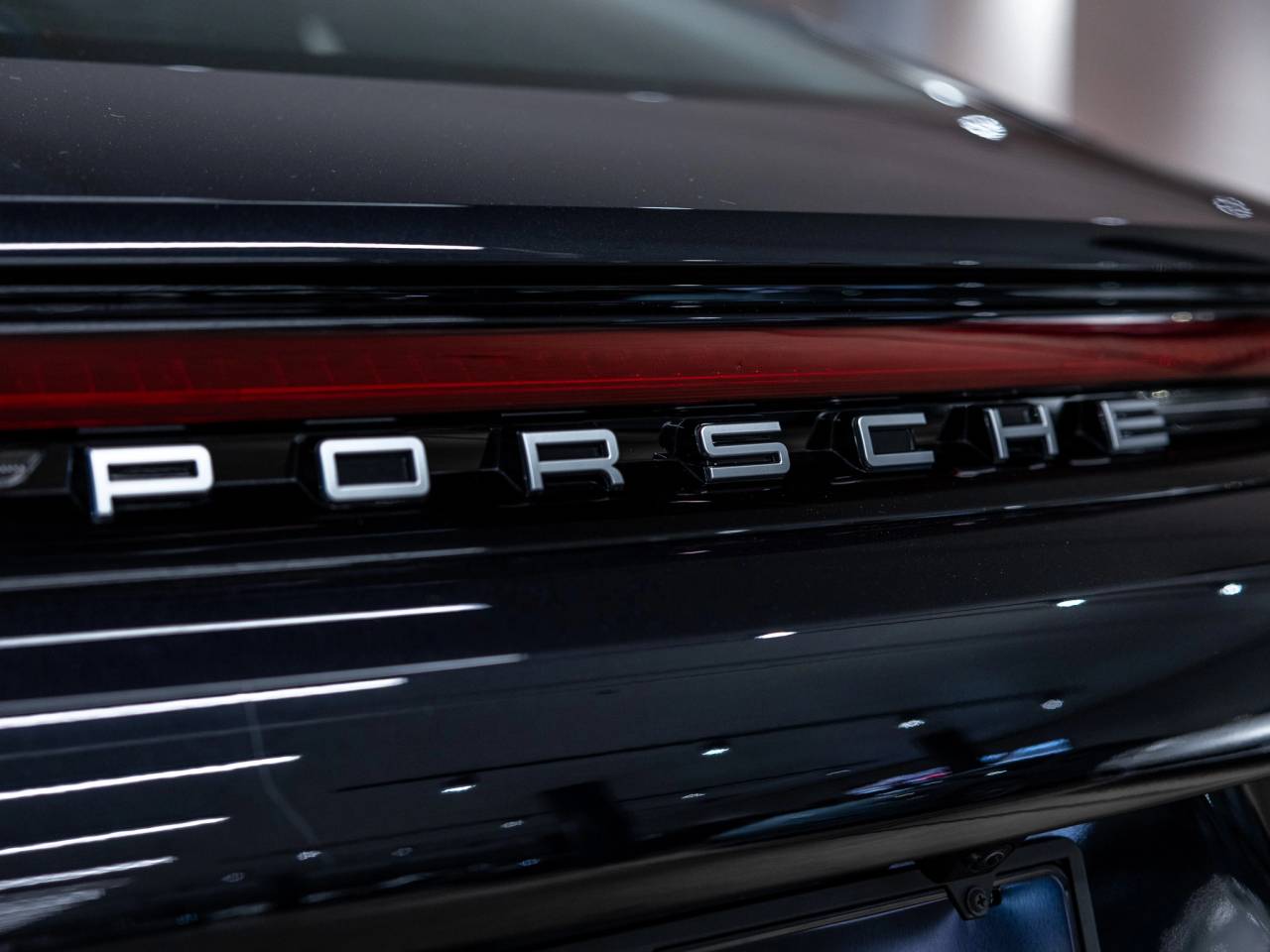 2025 Porsche Panamera Base