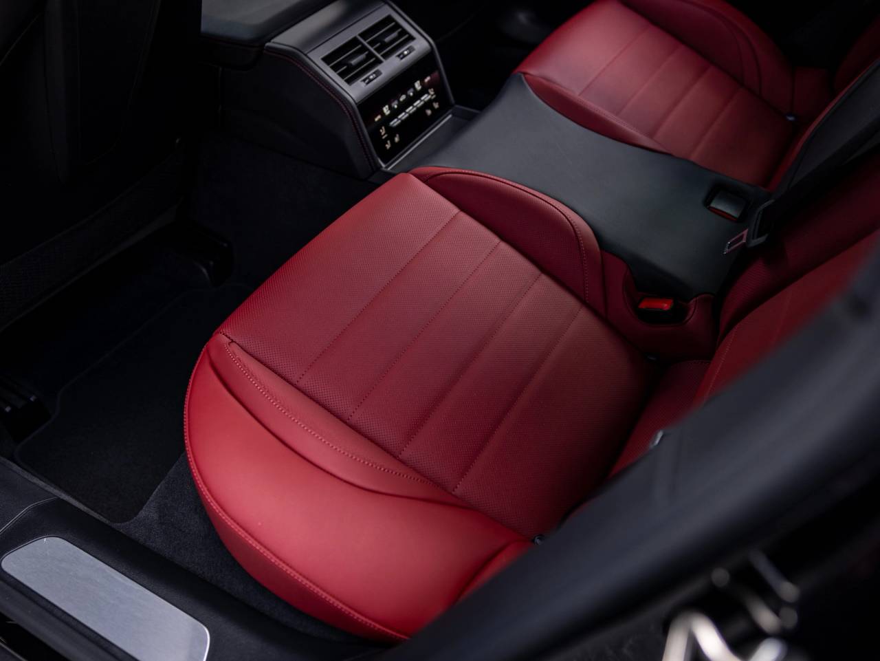 2026 Porsche Panamera Panamera 4
