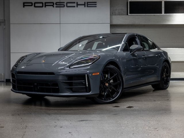 2026 Porsche Panamera 4