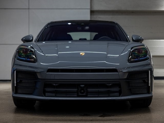 2026 Porsche Panamera 4