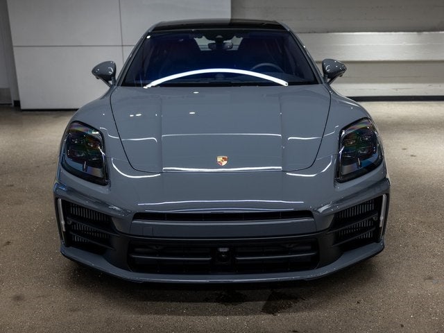 2026 Porsche Panamera 4