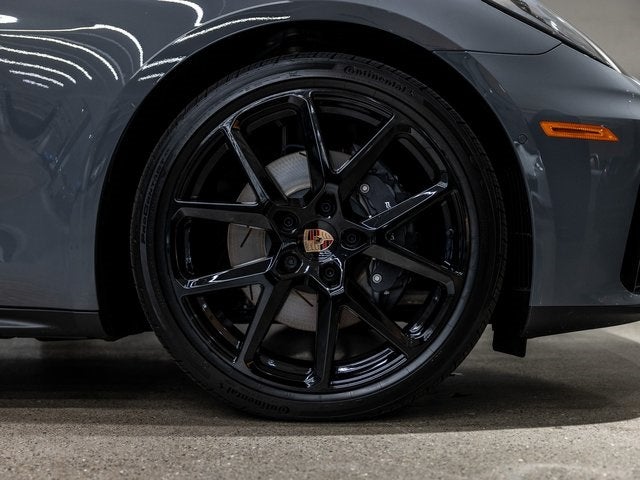 2026 Porsche Panamera 4
