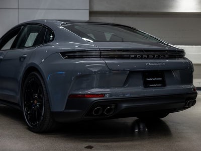 2026 Porsche Panamera 4
