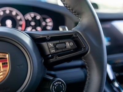 2026 Porsche Panamera 4