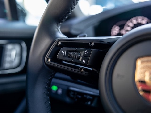 2026 Porsche Panamera 4